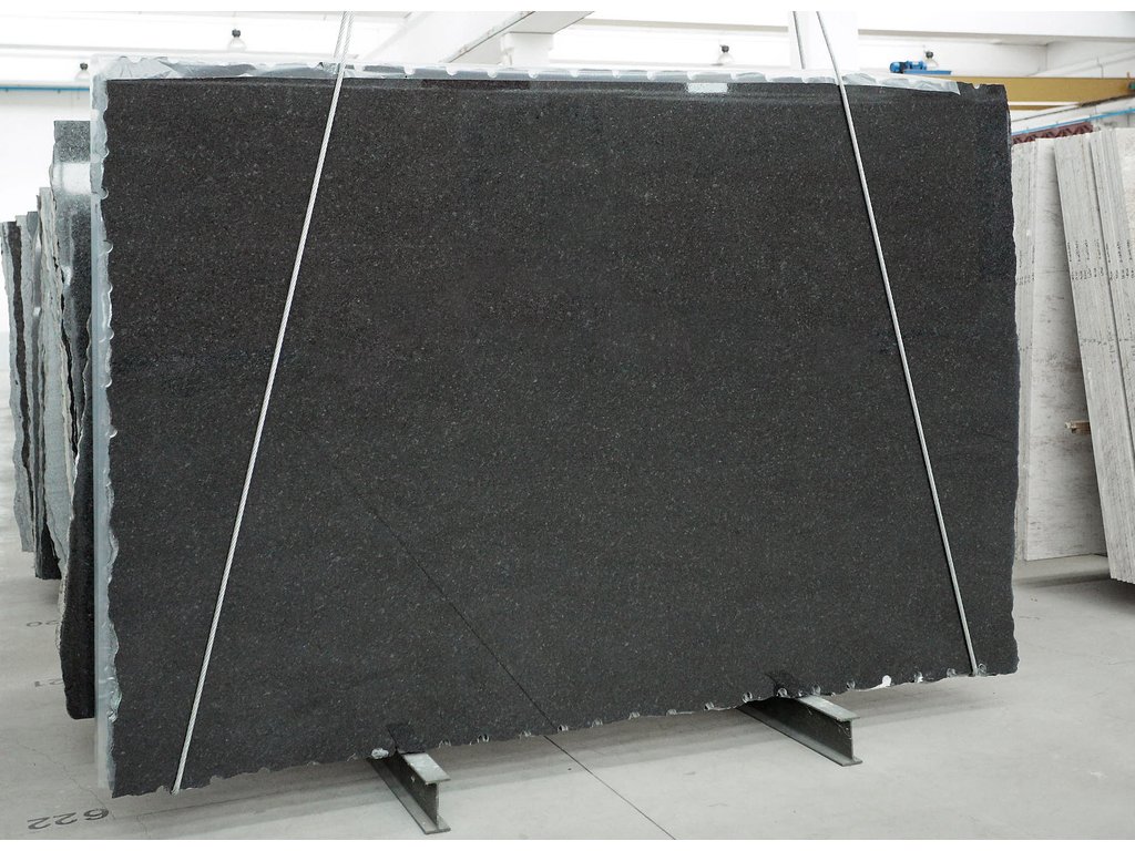ANGOLA BLACK
