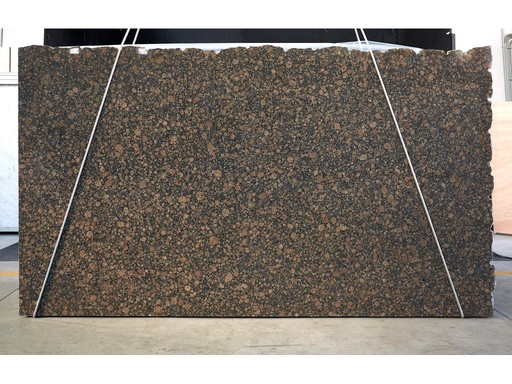 [1612/2] BALTIC BROWN (2,0 cm materiál)