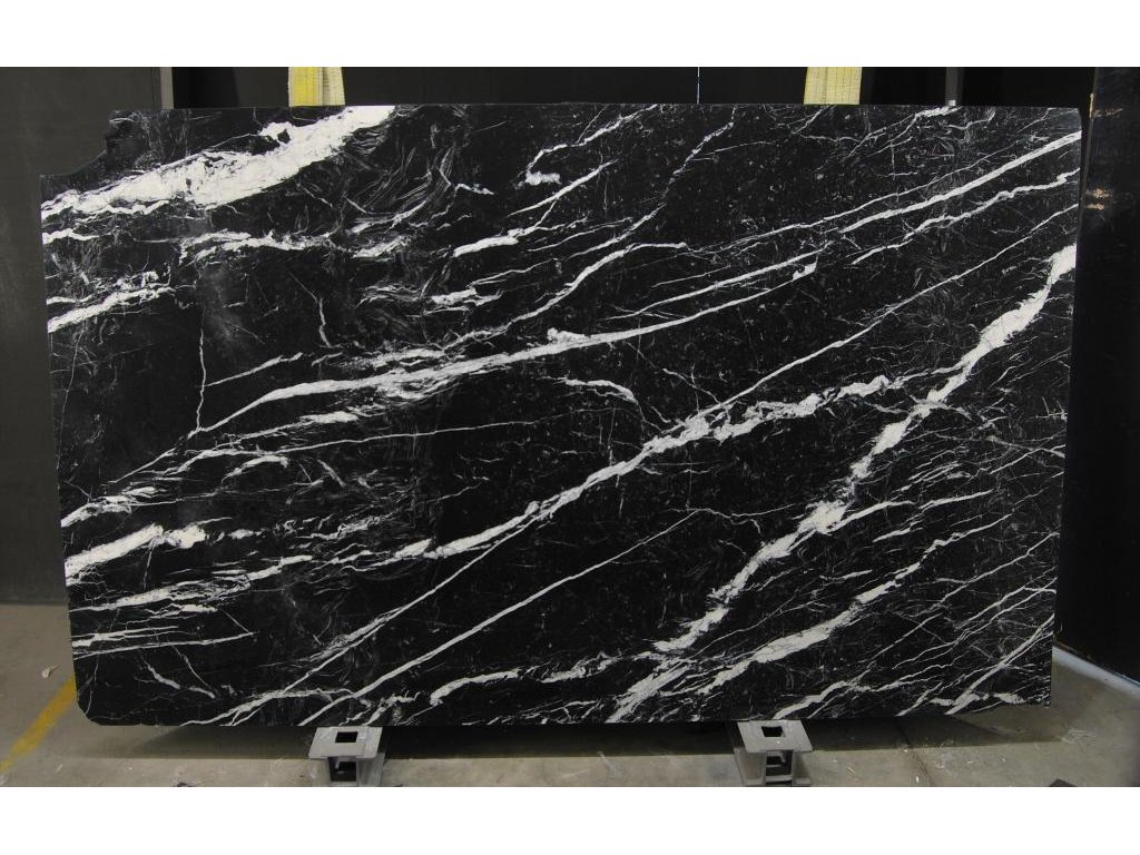 NERO MARQUINA