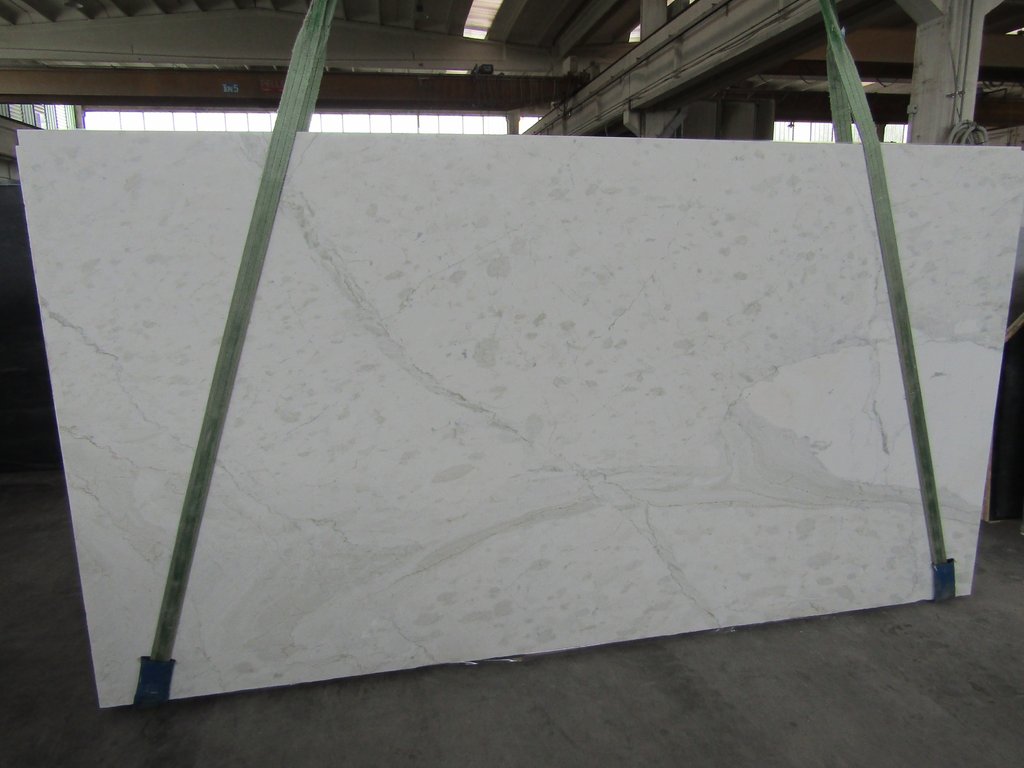 CALACATTA CREMO
