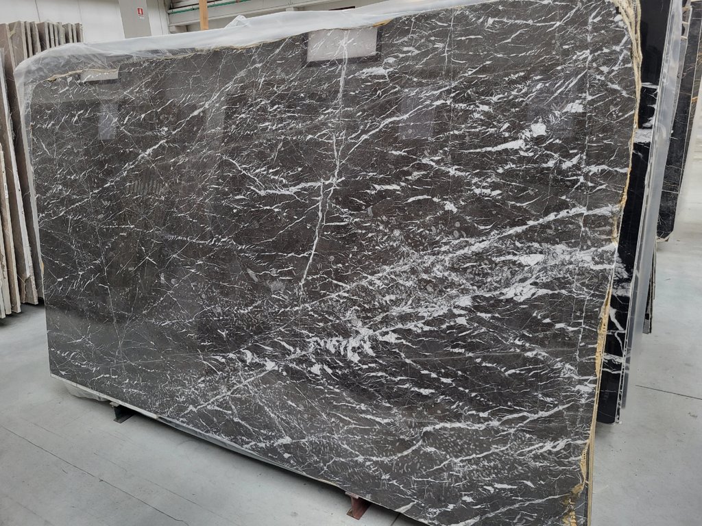 GREY KHENIFRA