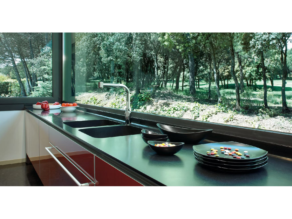Silestone Night Tebas 18