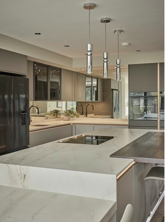 Dekton REM